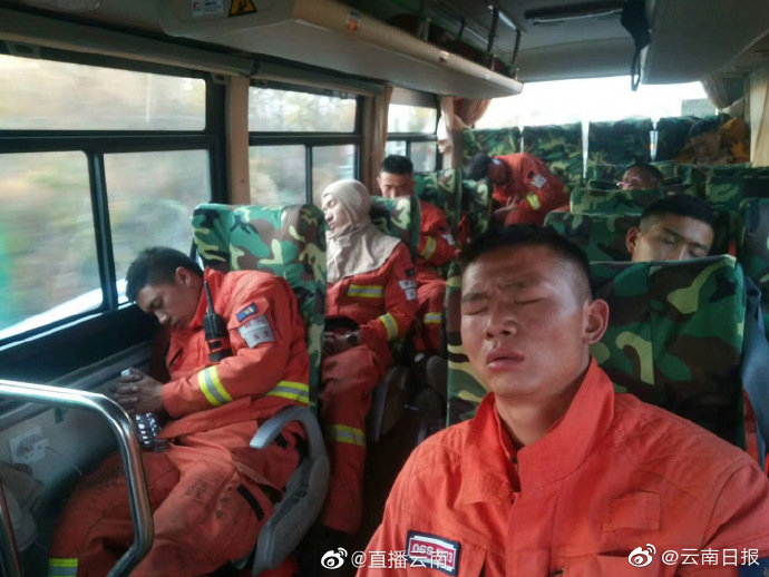 老师把我添高潮了A片潘金莲