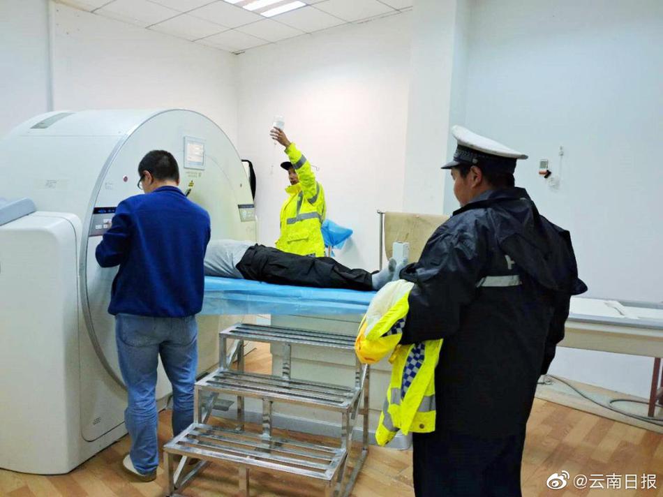 女性裸体秘 无遮挡奶先露大白腿