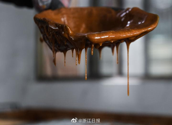 趁女朋友洗澡玩她闺蜜h