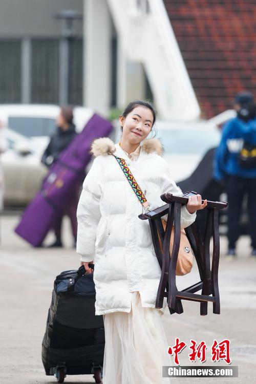 欧美老妇喷水