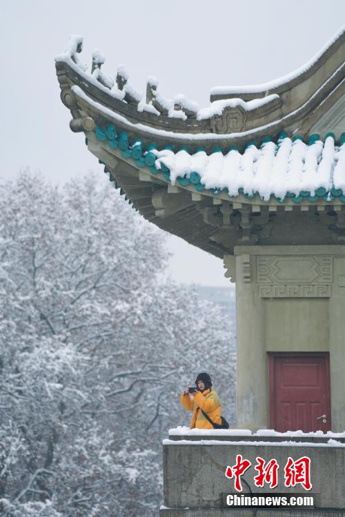 亚洲色图偷拍