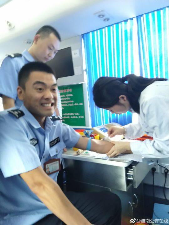 露脸叫床粗话东北少妇