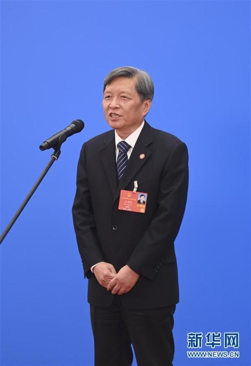 55岁以上的黄色日逼的