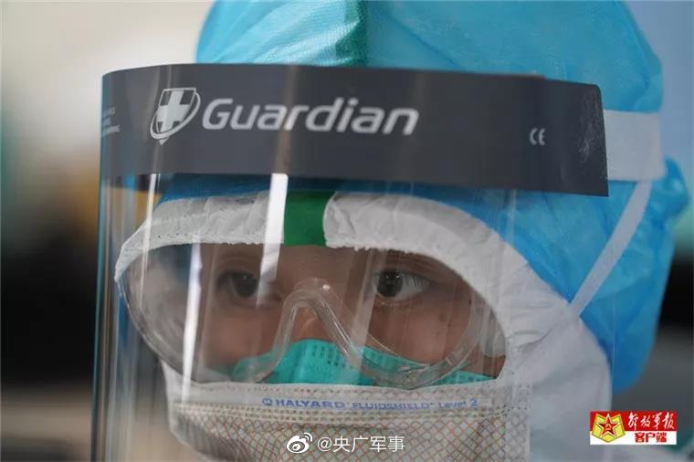 中国老太婆特大特大的奶子和操逼视频中文普通话