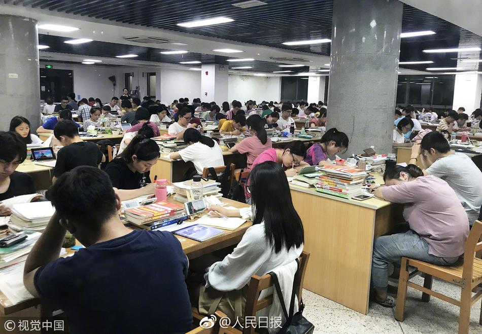 午夜精品秘 一区二区三区城中村