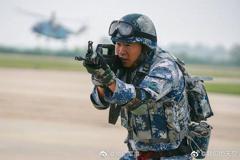 公交车被c呻吟双腿打开微博文章