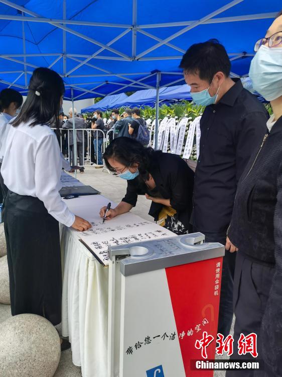 女人与牲囗佼配