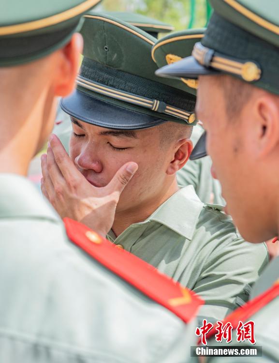 自拍偷拍A级片
