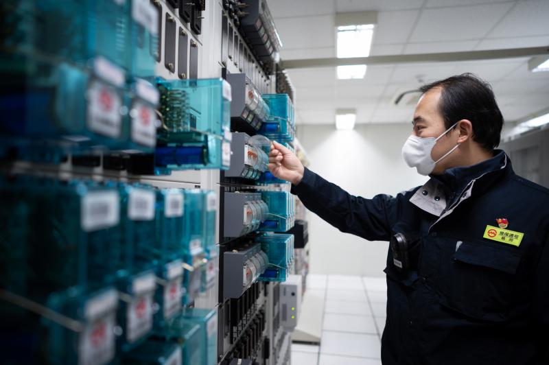 靠逼视频下载