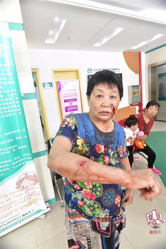 风流少妇按摩来高潮