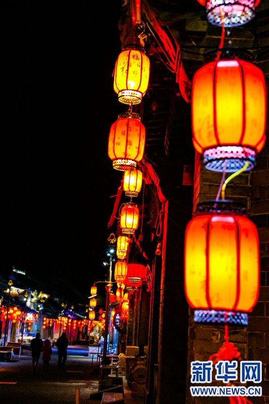 撕丝袜