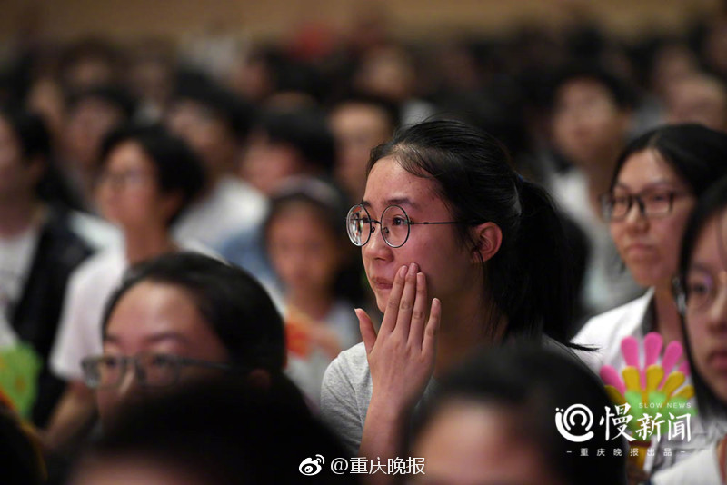 国产女人18毛片水真多18精品