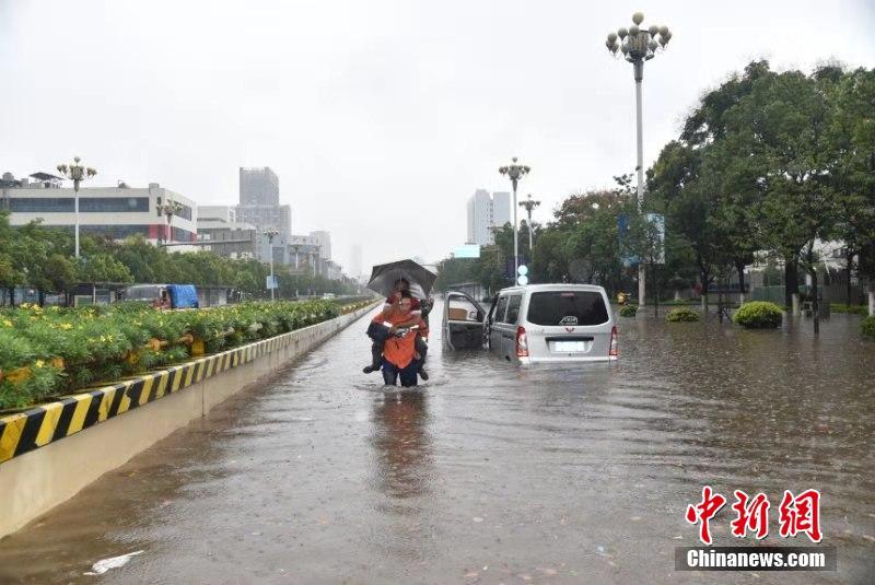 泥巴 影院 成人