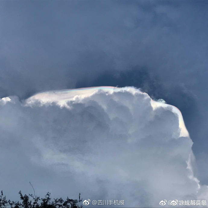 不知火舞?爆奶水摇舌头的