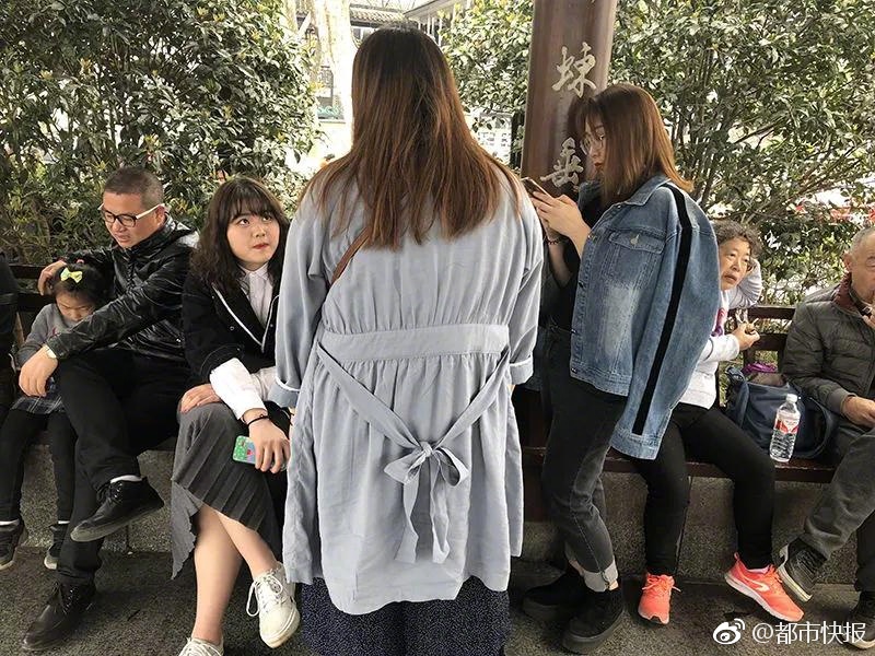 少妇性饥渴Free乱交Hd