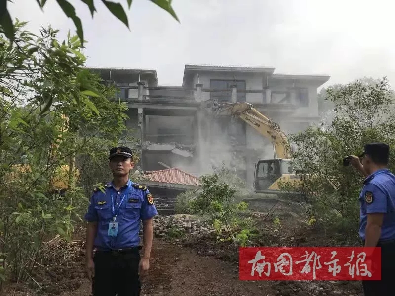 前田阳菜潮吹