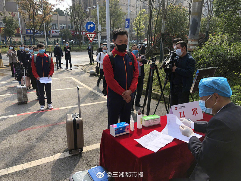 激情毛片