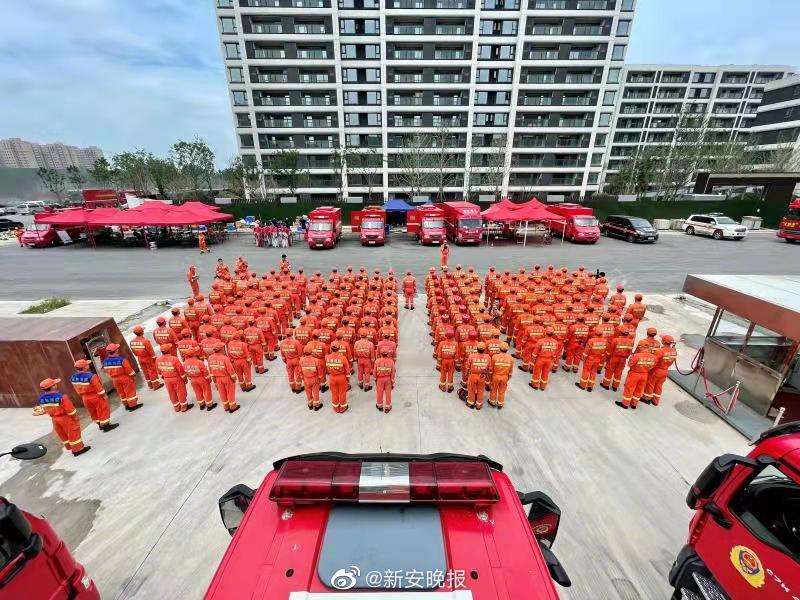 李淑芬在厨房被猛烈进进出出