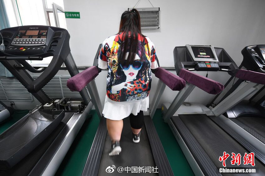亚洲乱伦性爱Hd