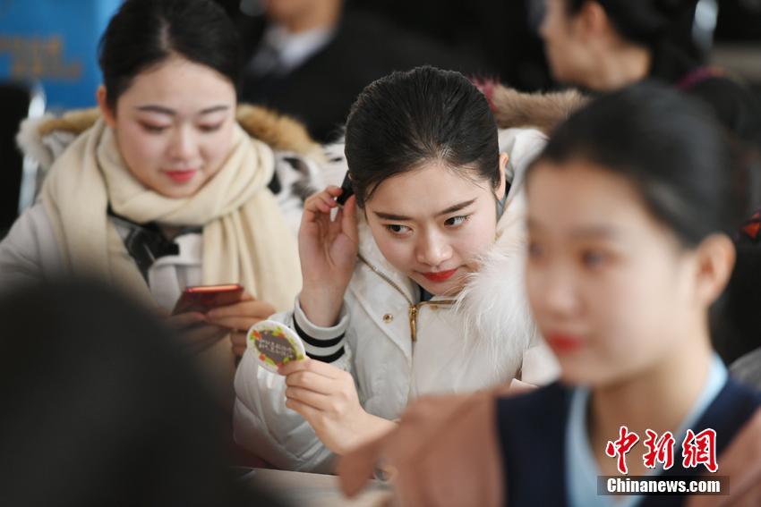 欧美老屄阴毛粗
