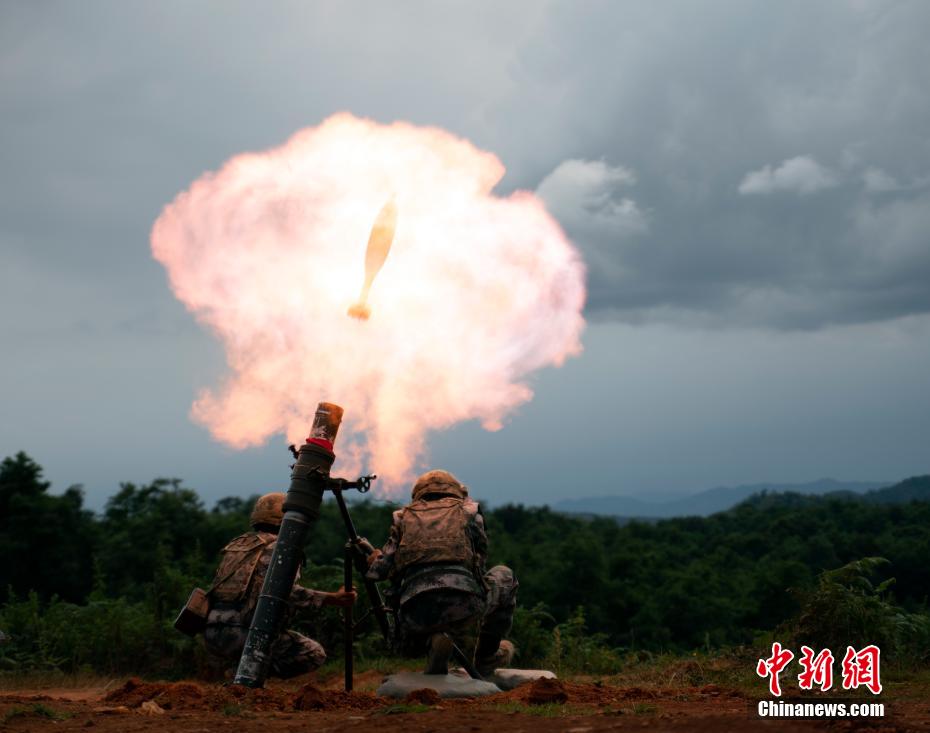 《死神觉醒》七夕壁纸 白哉大蛇丸是来搞笑的吧[多图]