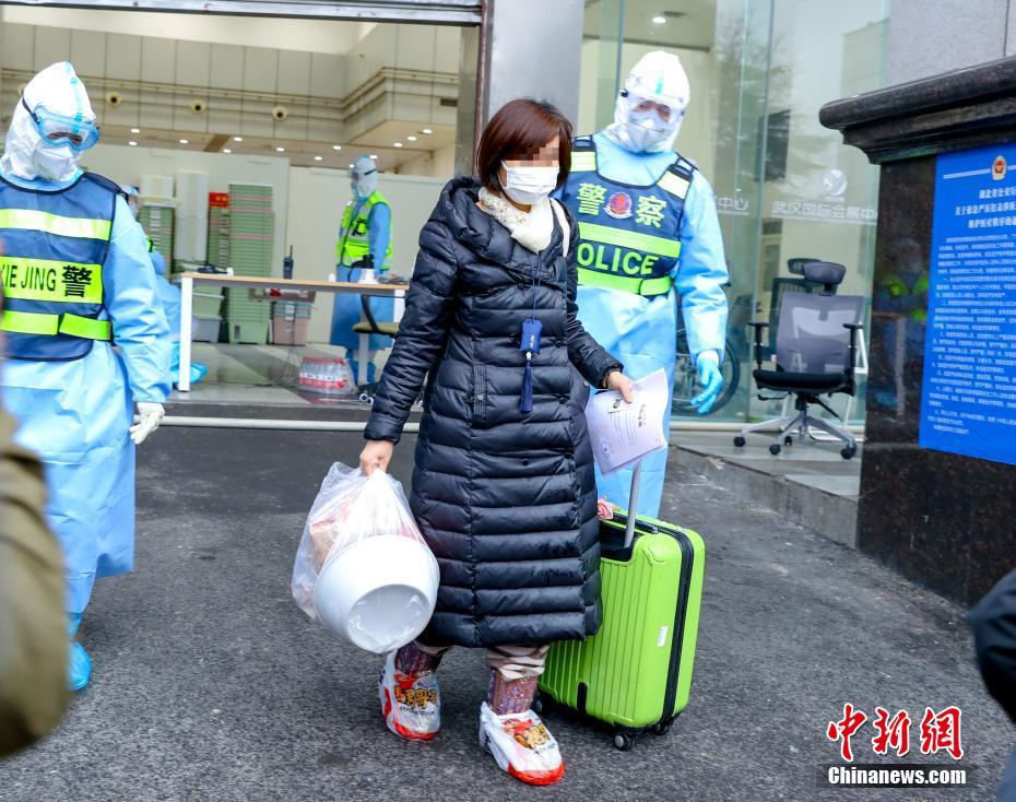 裸体洗澡偷拍