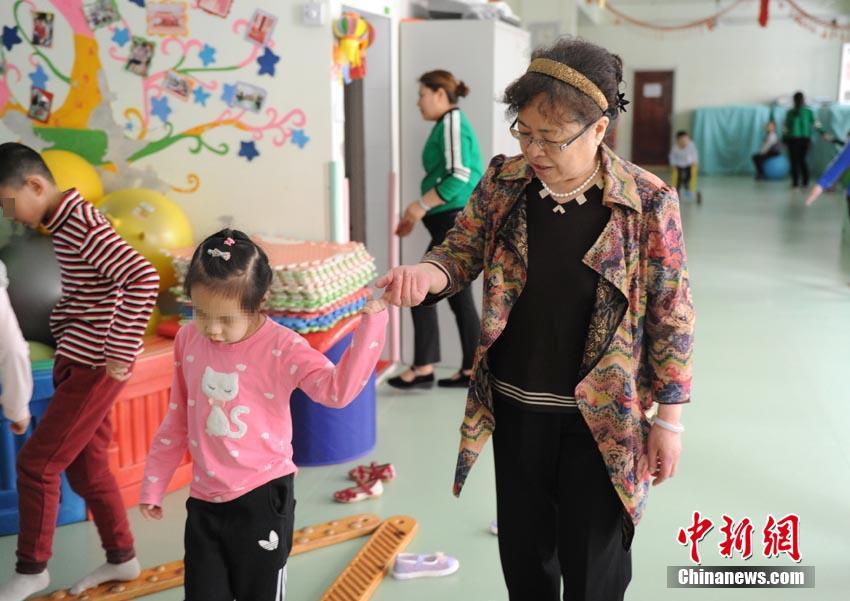 儿媳妇红小丹与父亲的关系如何