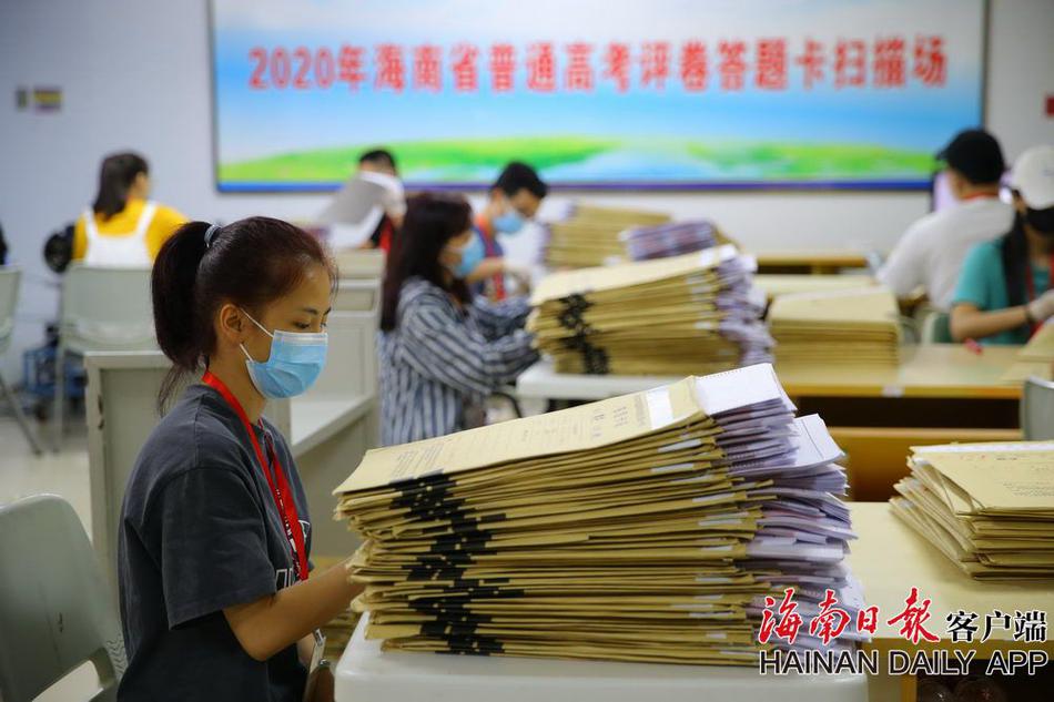 杨幂自慰  喷水好爽