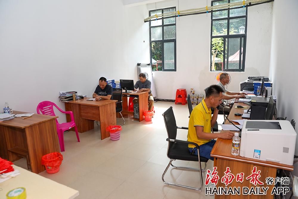 张柏艺裸体视频和照片