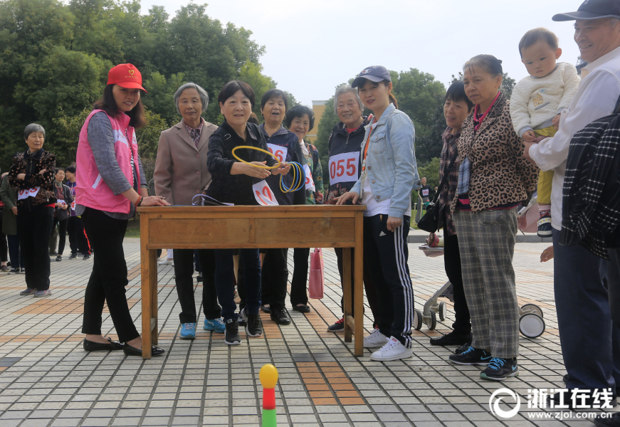 包包五金磨损怎样修复