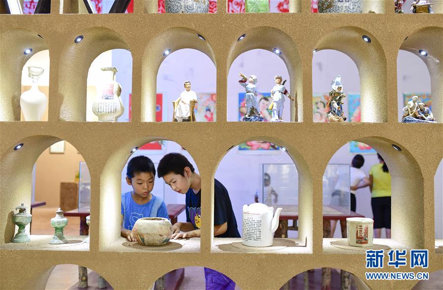 中国肥太婆卖淫