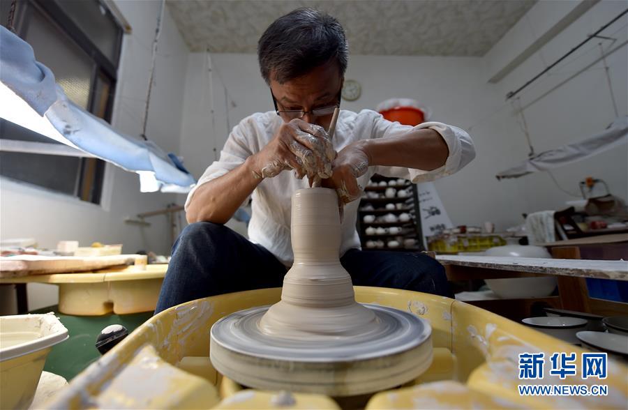 麻 豆 传媒 色情 视频