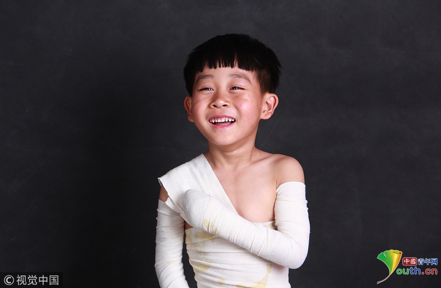 舞蹈生退了裙子重打三十大板