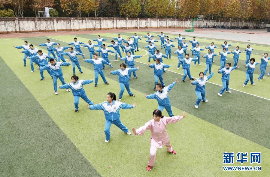 插进你的奶子里