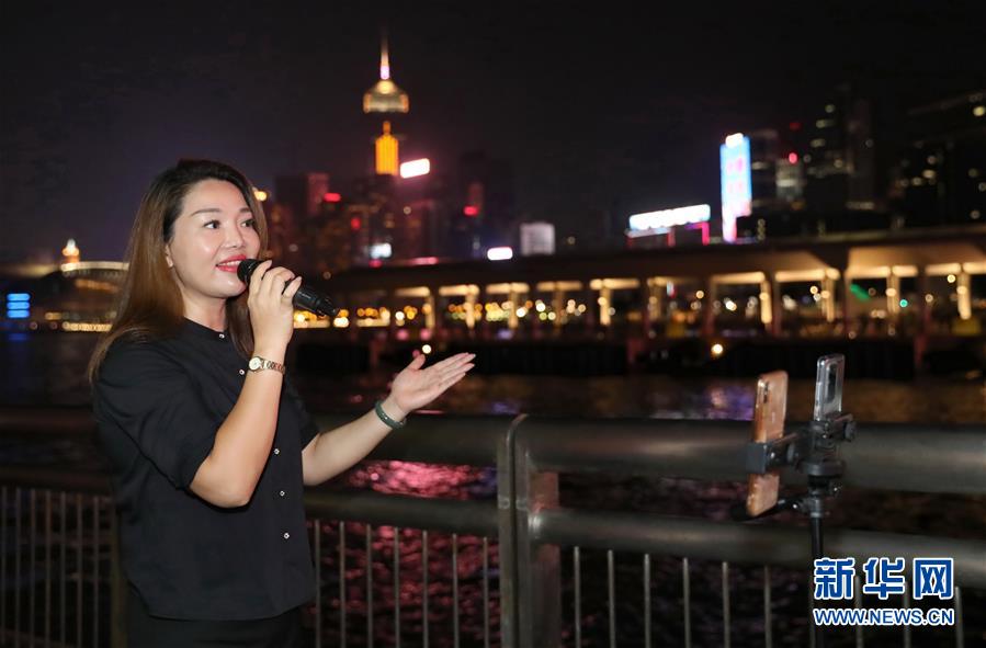 国产黃色A片三級三級婚纱