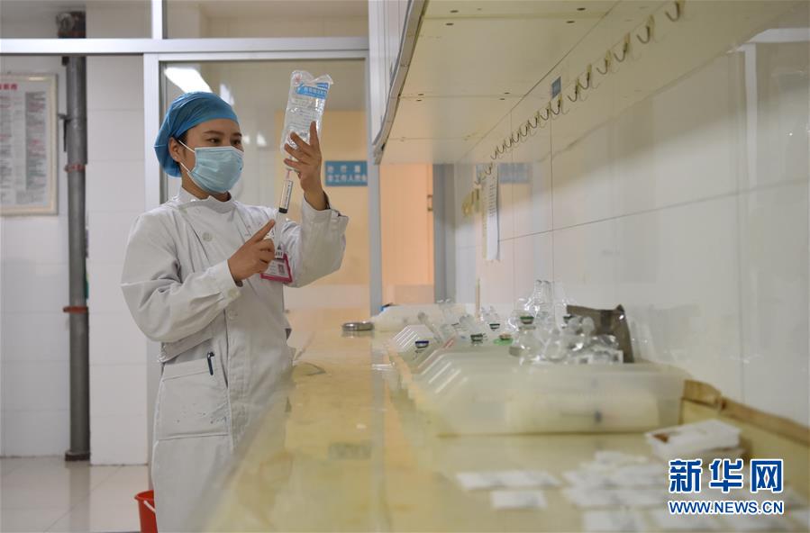 草民午夜理伦三级