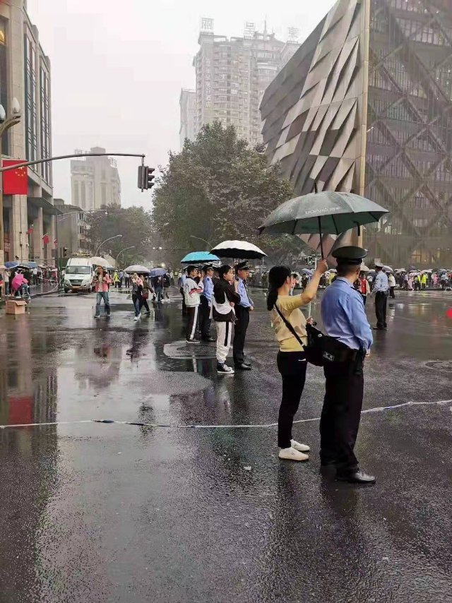 美女被 到爽 高潮草莓动漫