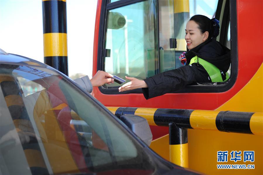 女奥特曼被 到爽