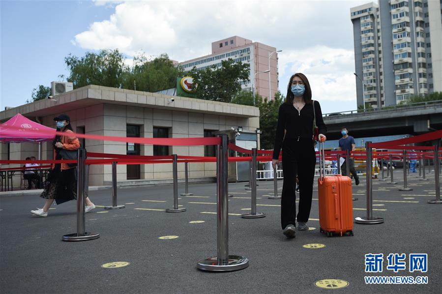 欧美老女人与兽性1