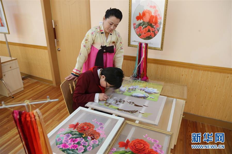 黄色网址免费看