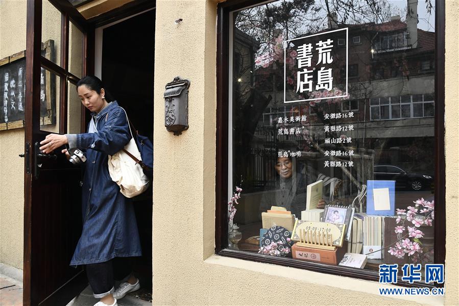 边做饭边被躁我和邻居的视频