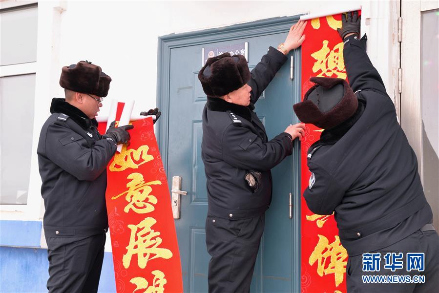 中国老太婆特大特大的奶子和操逼视频中文普通话