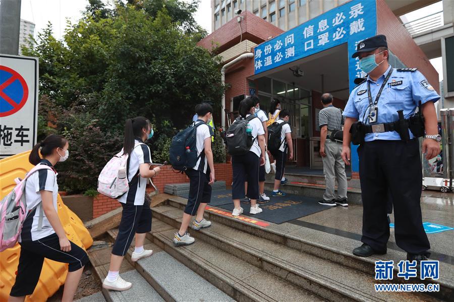 能看的免费的黄色网站