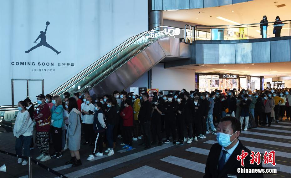 有免费直播Av毛片吗