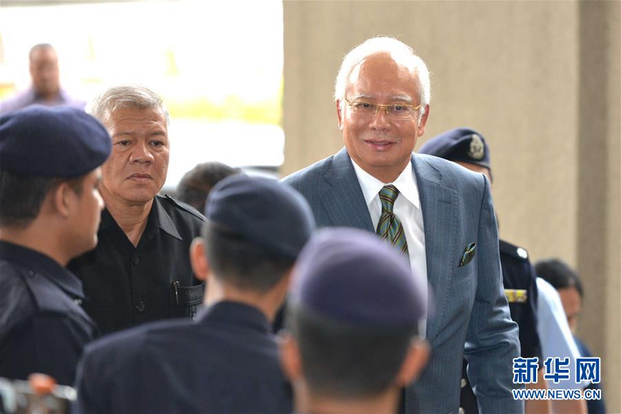 雷电将军疯狂 喷水自慰爽