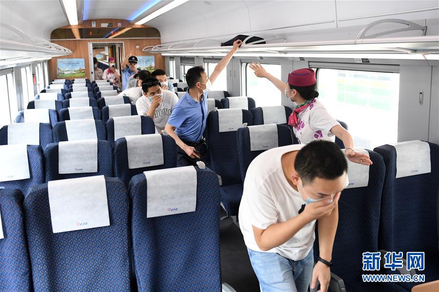 伊人久久影院