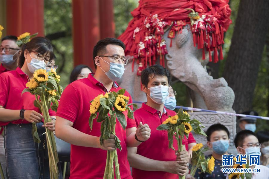 第一次尝试黑人巨大