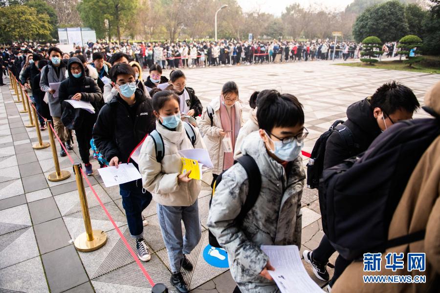 80岁老女人日逼视频