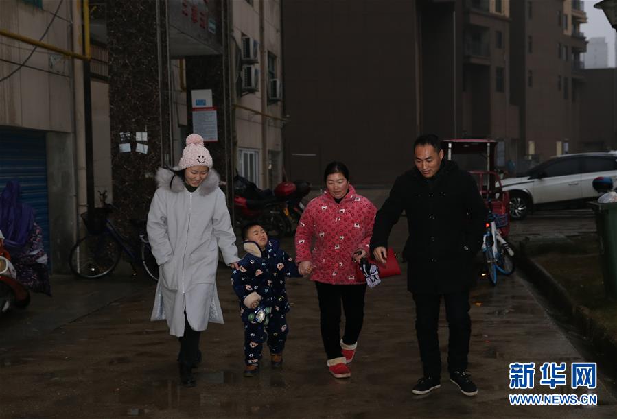 女人张腿男人桶