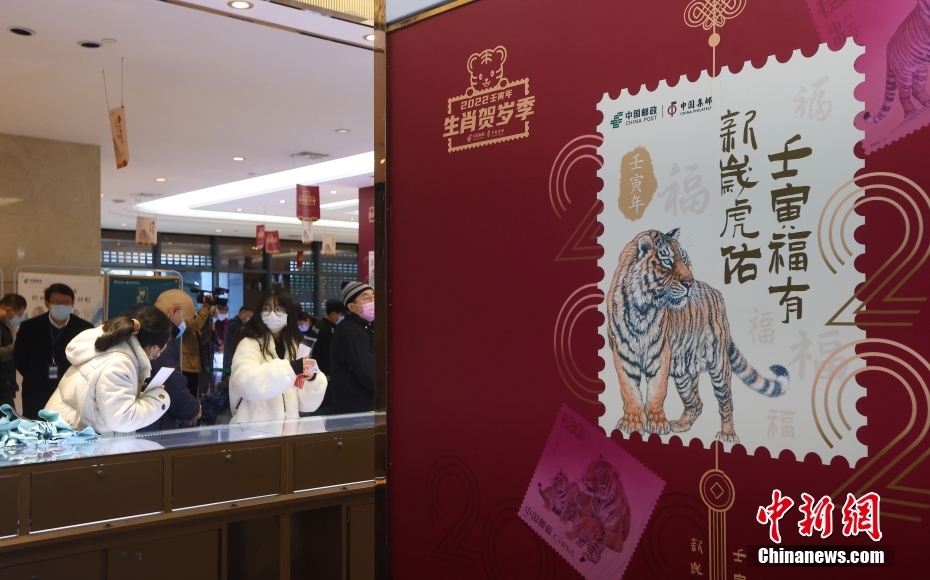 美女全裸自慰